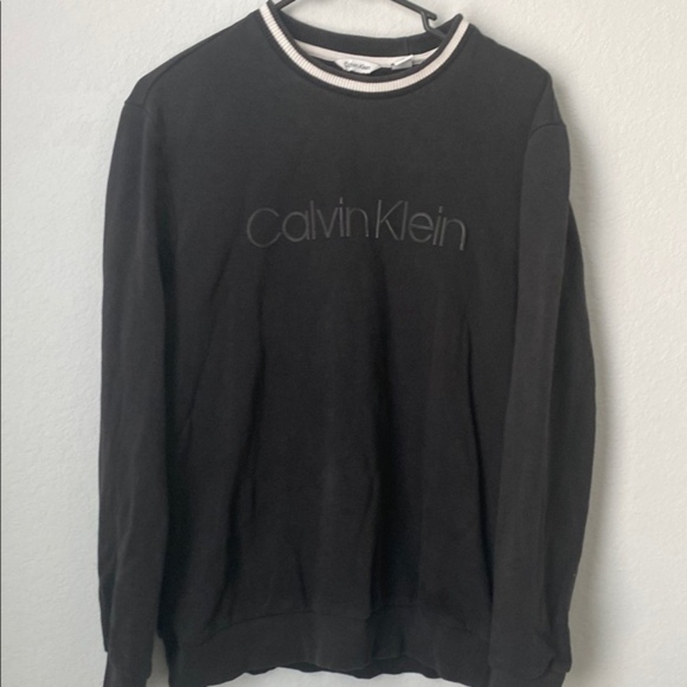 Calvin Klein Black Crewneck Sweater with Subtle Logo